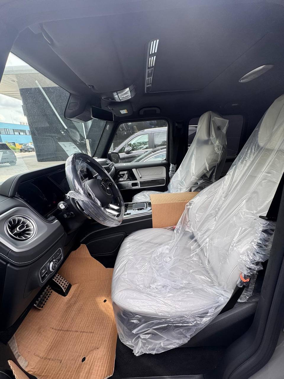 Mercedes-Benz G-Class 63 AMGid-4440