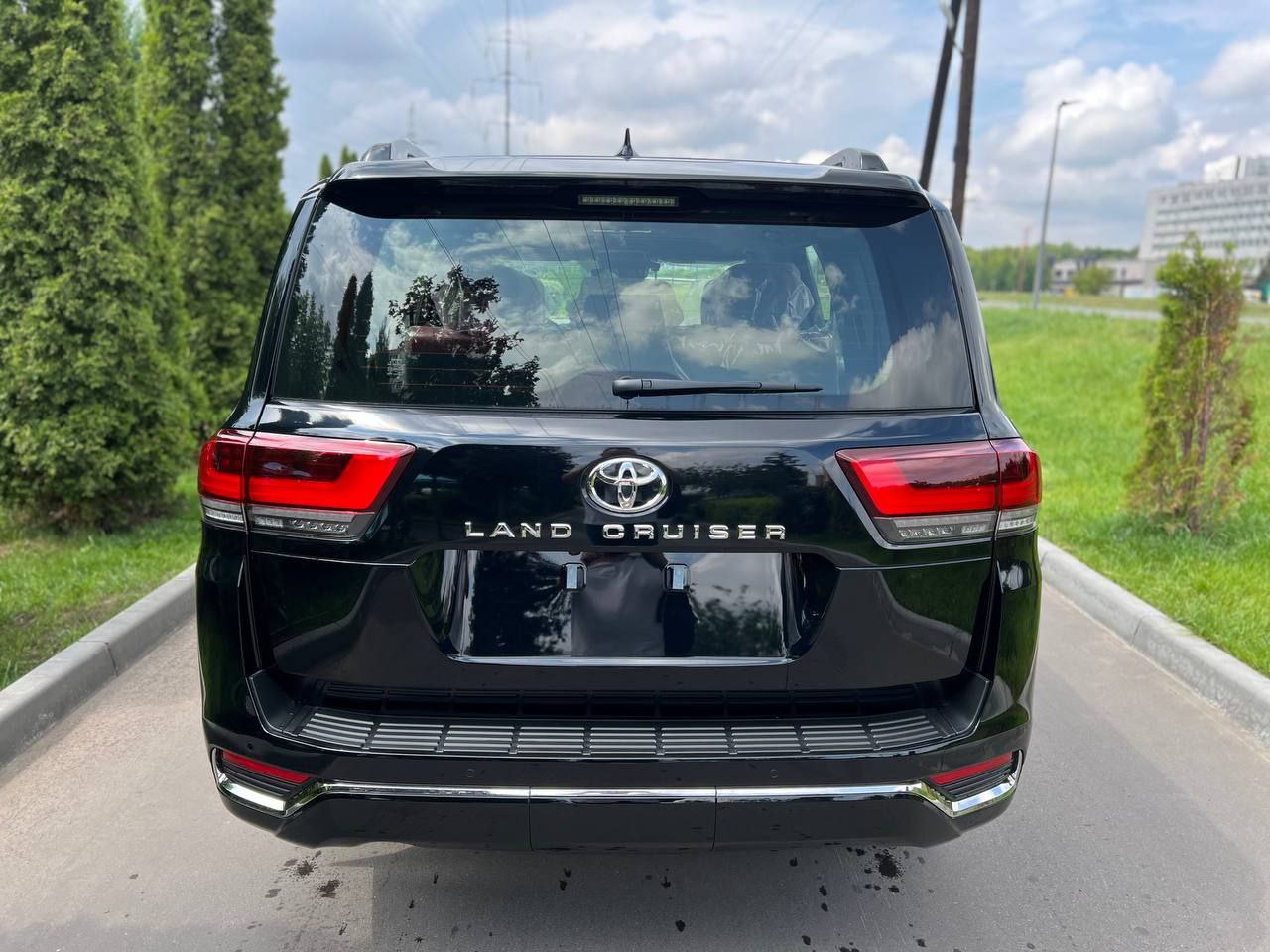 Toyota Land Cruiser 300id-4443