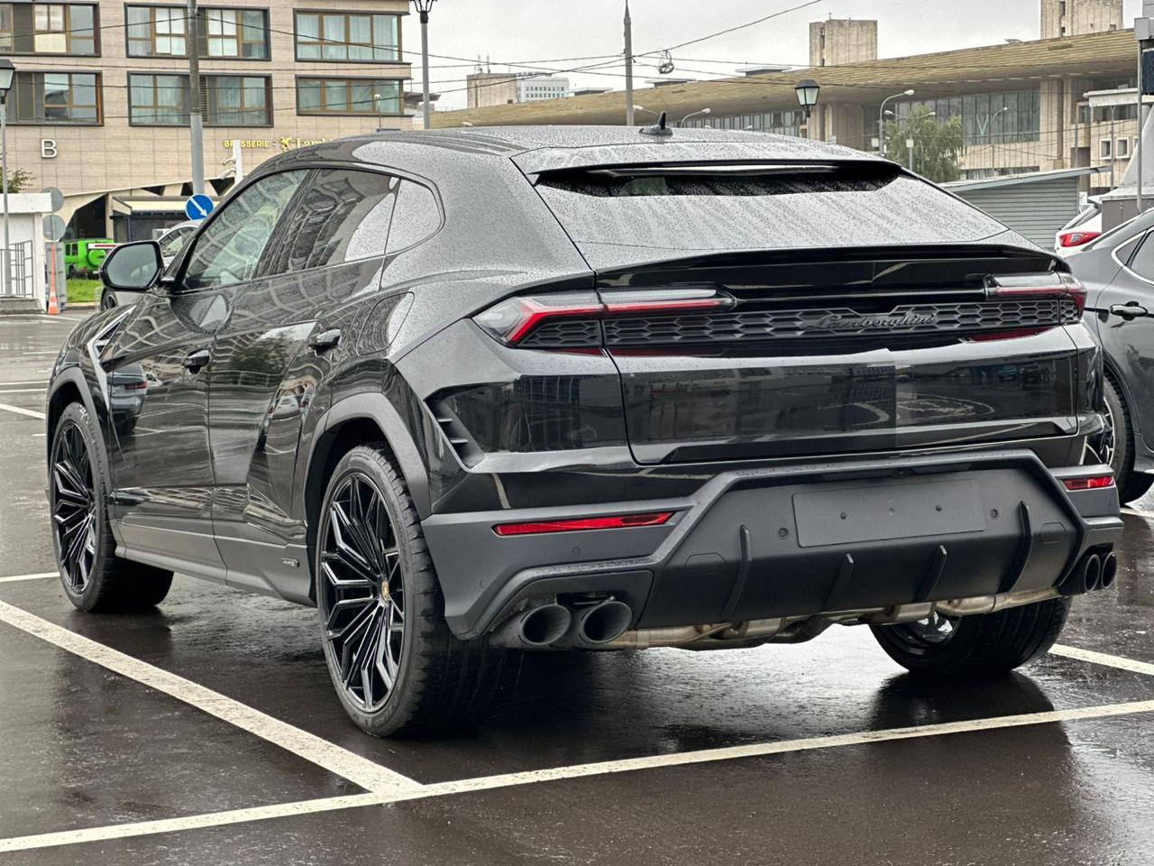Lamborghini Urus SEid-4447