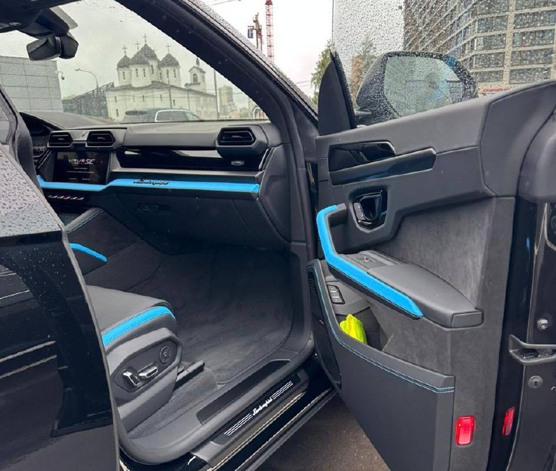 Lamborghini Urus SEid-4447