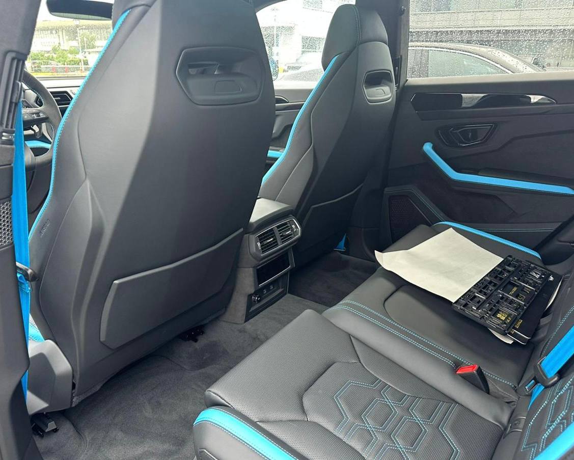 Lamborghini Urus SEid-4447