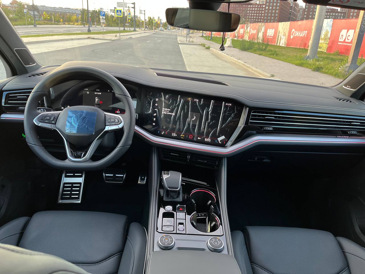 VOLKSWAGEN Touareg R-lineid-4451