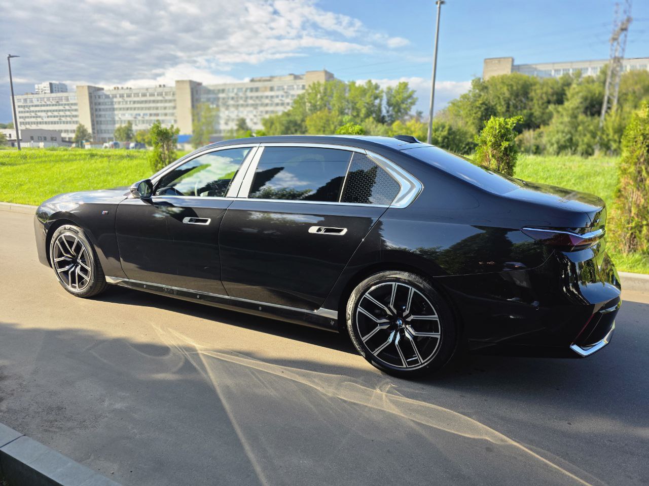 BMW 7 series 740 xdriveid-4760