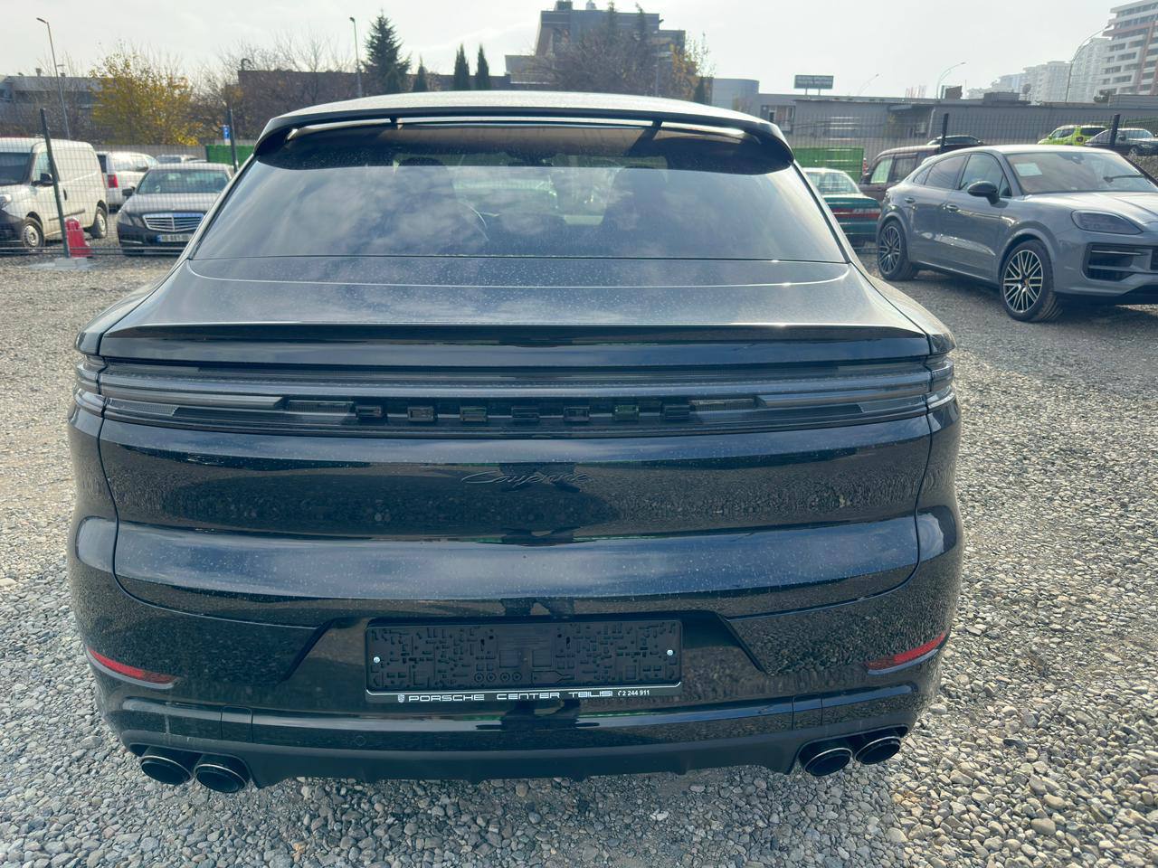 Porsche Cayenne Coupe id-5737