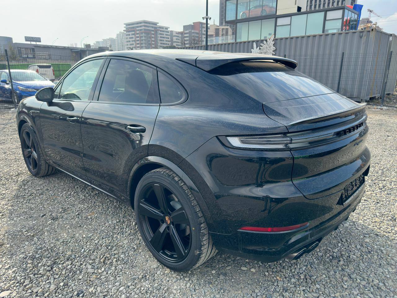 Porsche Cayenne Coupe id-5737