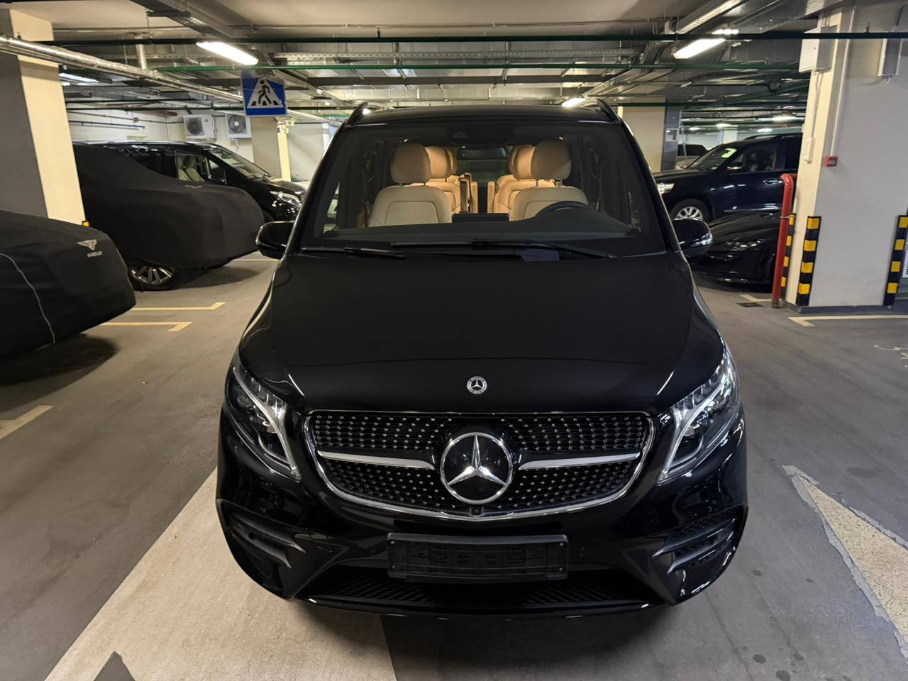 Mercedes-Benz V-Class 300did-4059