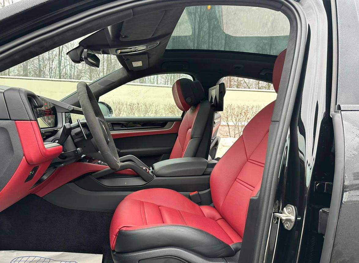 Porsche Cayenne Coupe E-Hybridid-4072