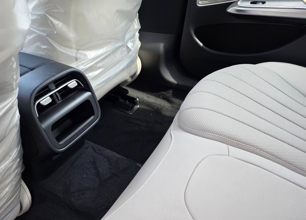 Mercedes-Benz E-Class E300 4M Sportid-4080