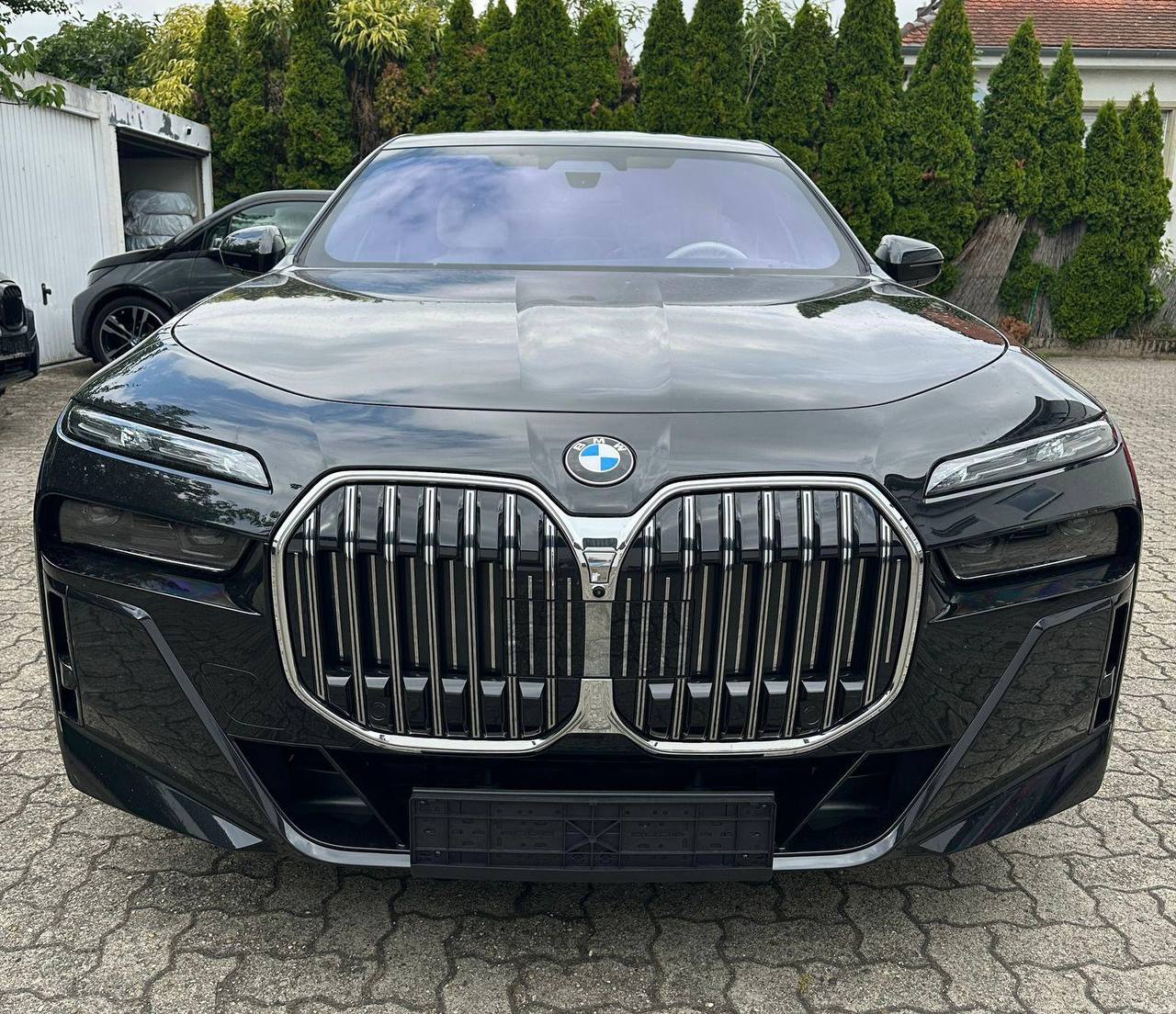 BMW 7 series 740d xDrive Msportid-4452