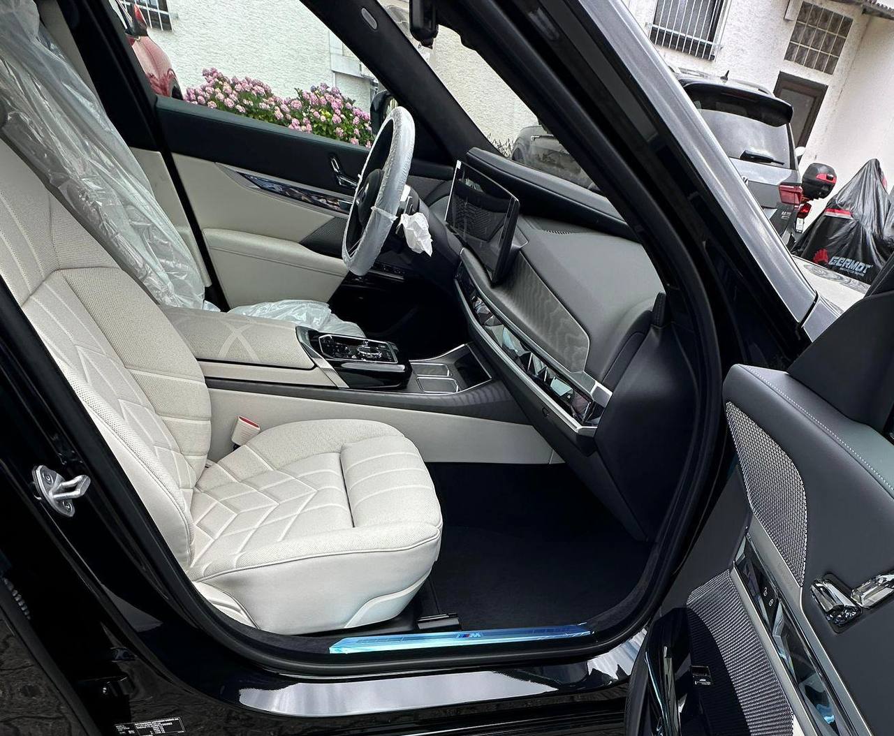 BMW 7 series 740d xDrive Msportid-4452