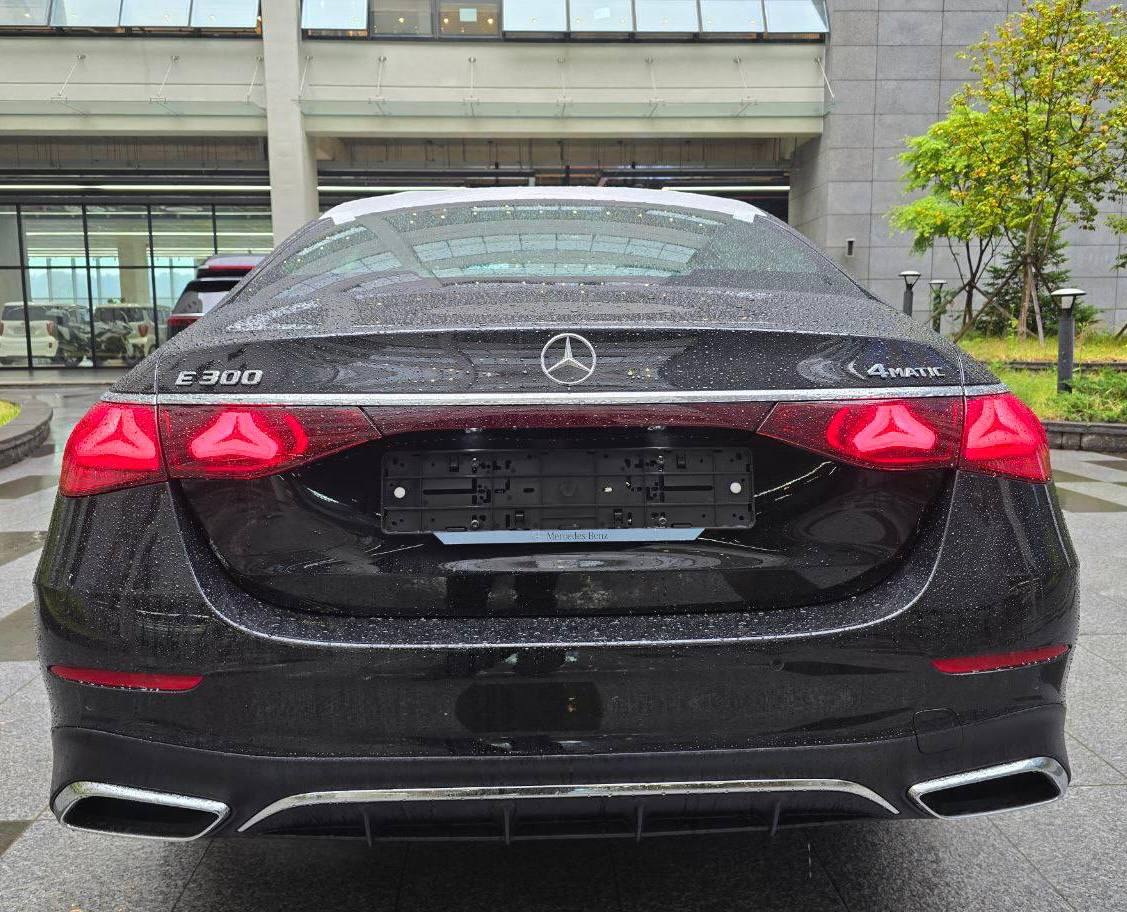 Mercedes-Benz E-Class E300 4M Sportid-4453