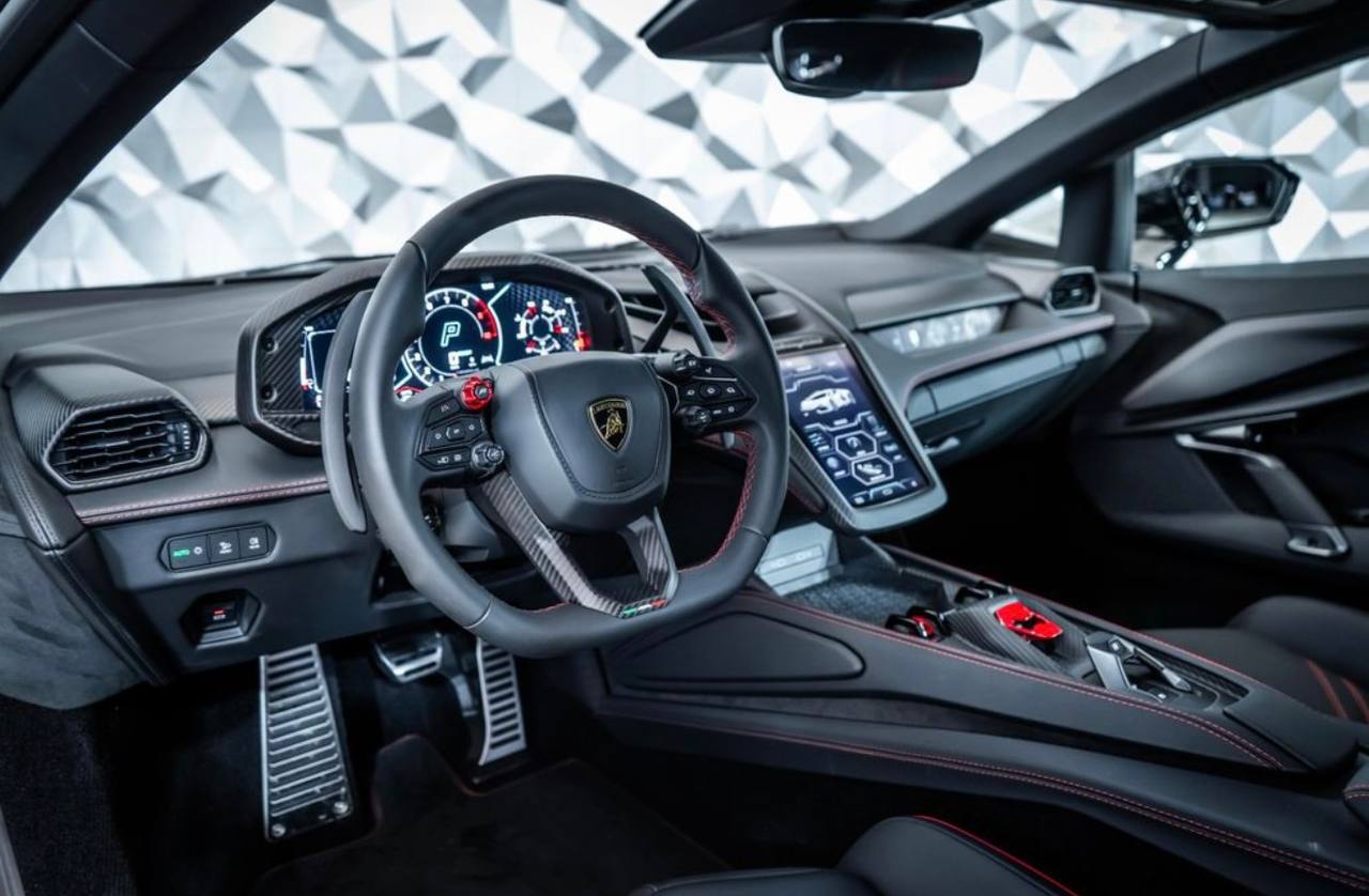 Lamborghini Revuelto id-4455