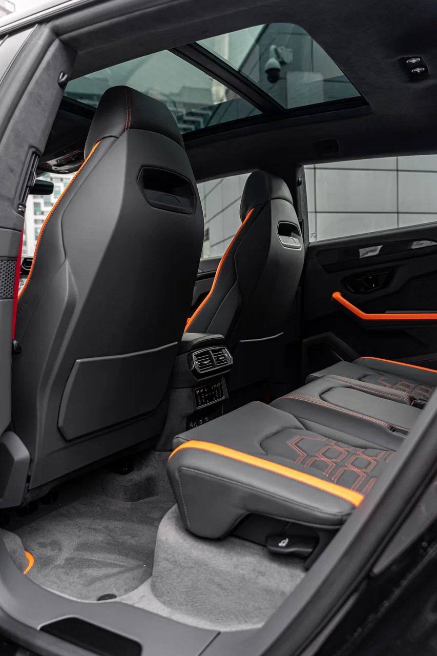 Lamborghini Urus SEid-5500