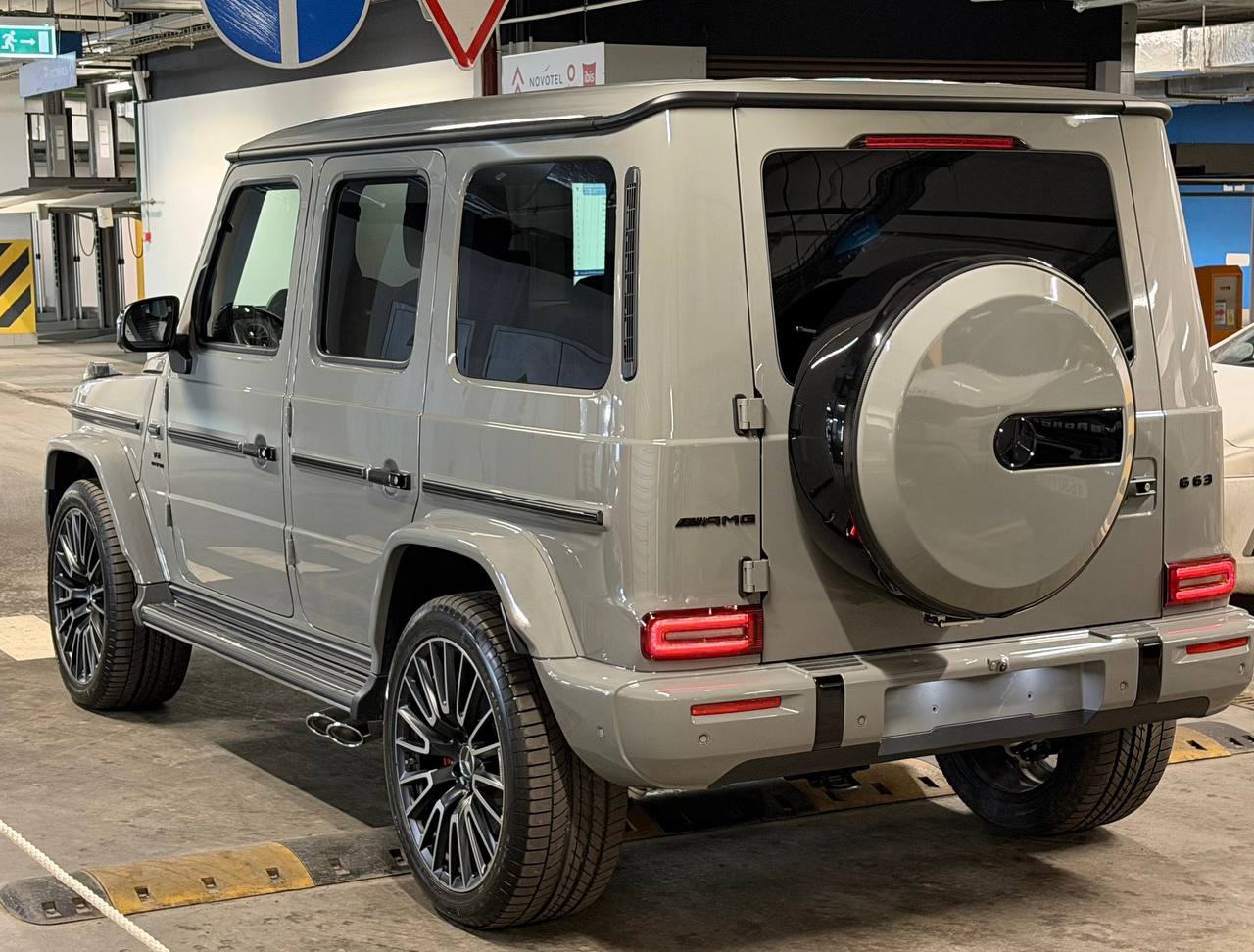 Mercedes-Benz G-Class 63 AMGid-5738