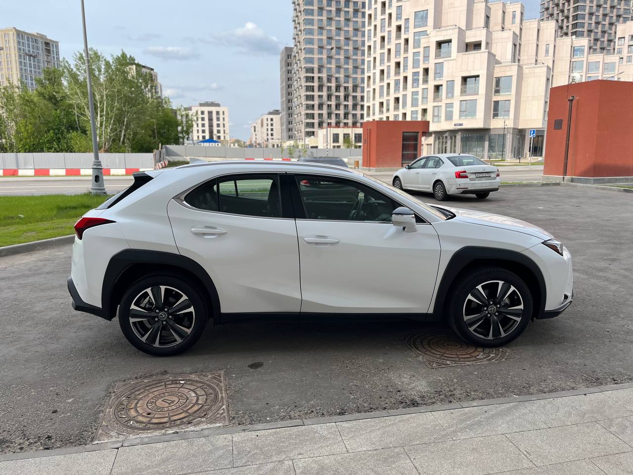 Lexus UX 200id-3582