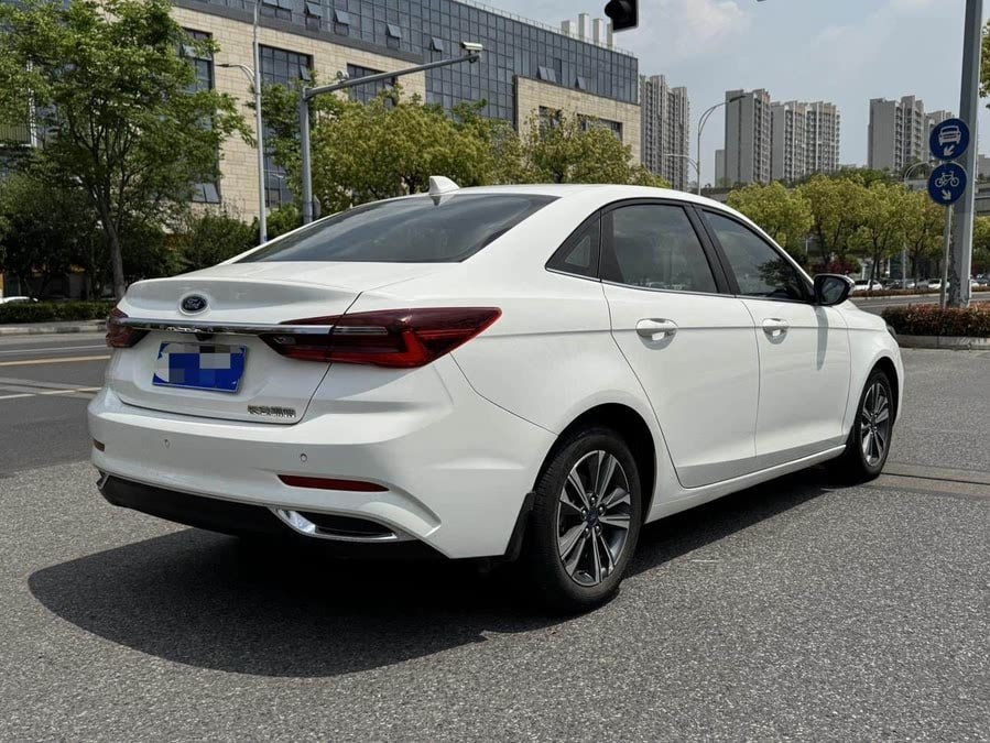 Ford Focus 1.5L Automatic Gold Editionid-4091