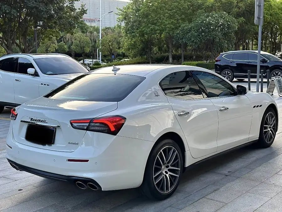 Maserati Ghibli id-4092