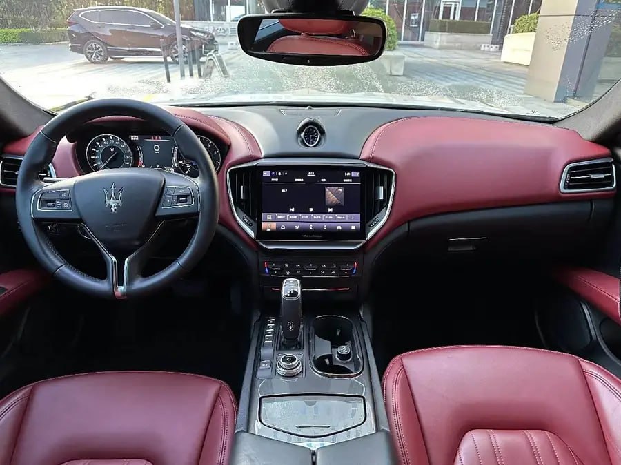 Maserati Ghibli id-4092