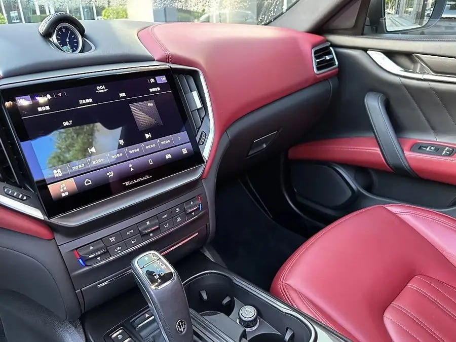 Maserati Ghibli id-4092