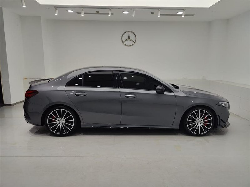 Mercedes-Benz A-Class AMG A 35 L 4MATICid-4095