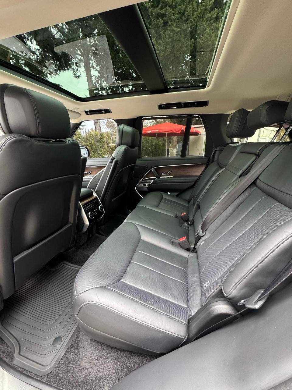 Land Rover Range Rover p400 seid-4099