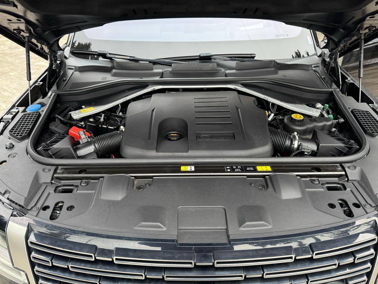 Land Rover Range Rover p400 seid-4099