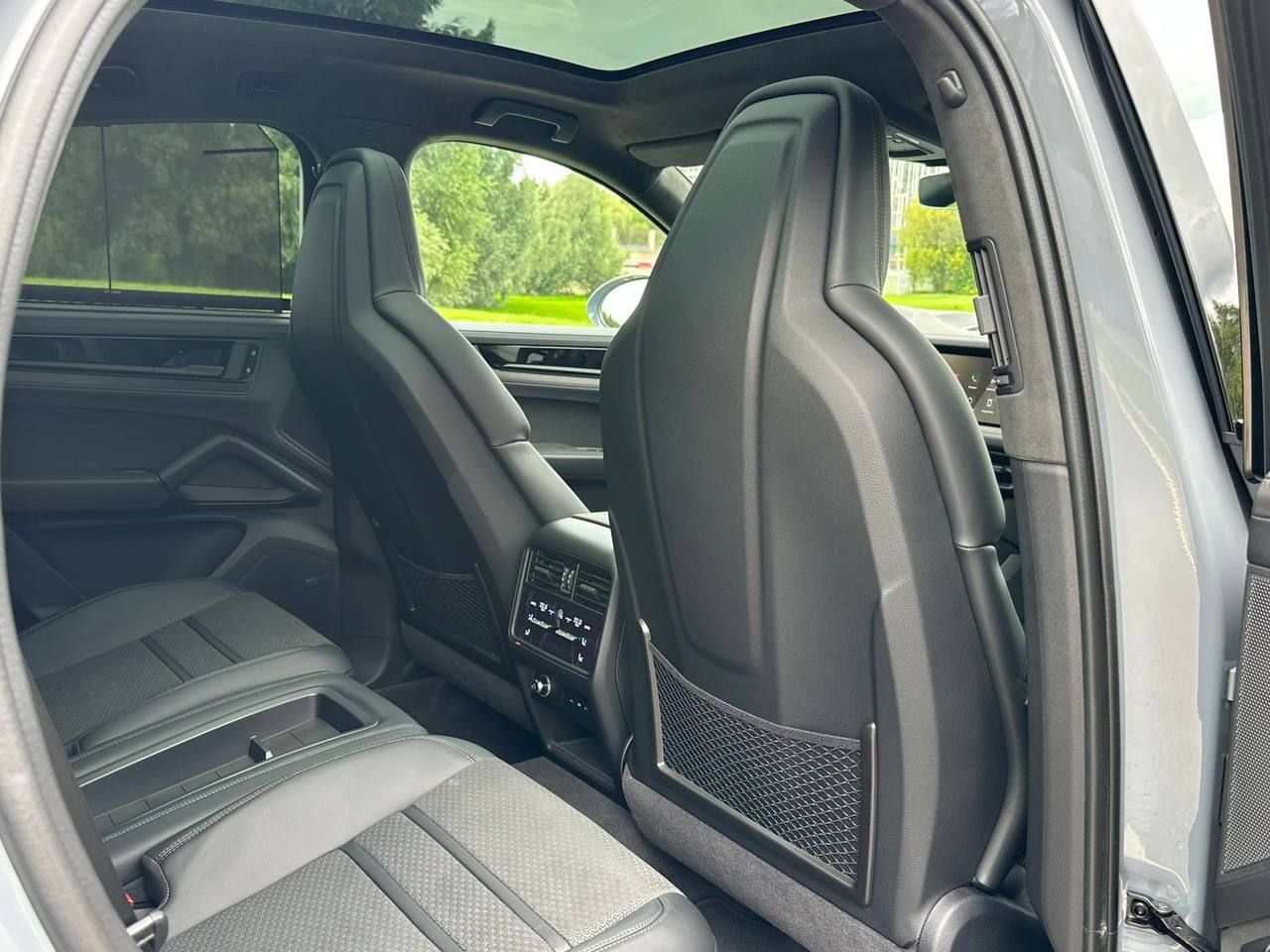 Porsche Cayenne GTSid-4774