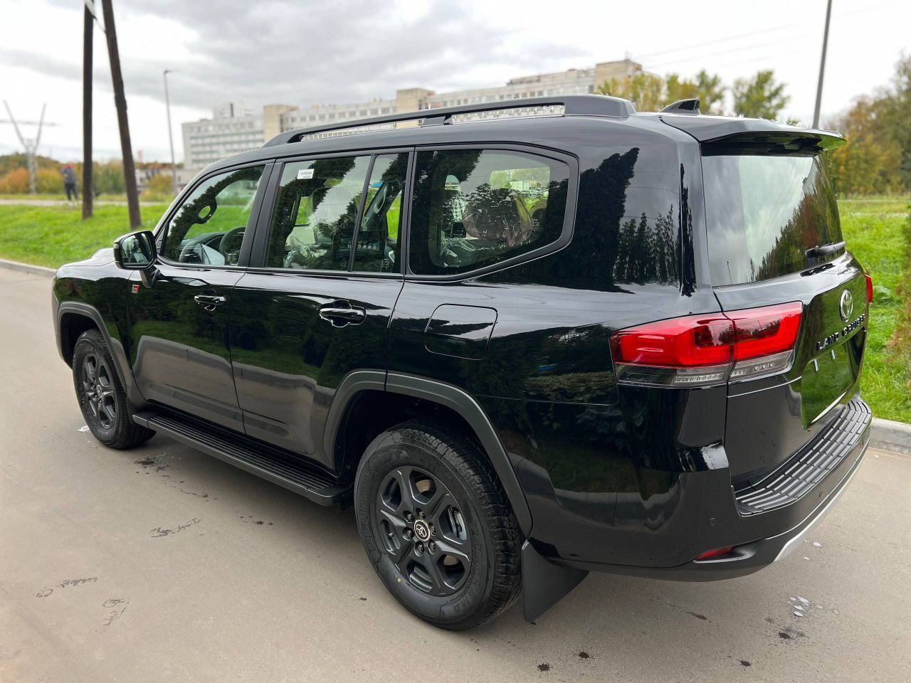 Toyota Land Cruiser 300 GR Sport Рестайлингid-5293