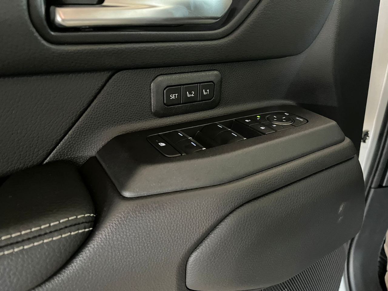 Toyota Land Cruiser 250id-3583