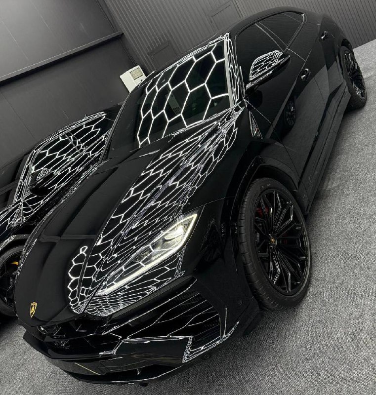 Lamborghini Urus SEid-3586