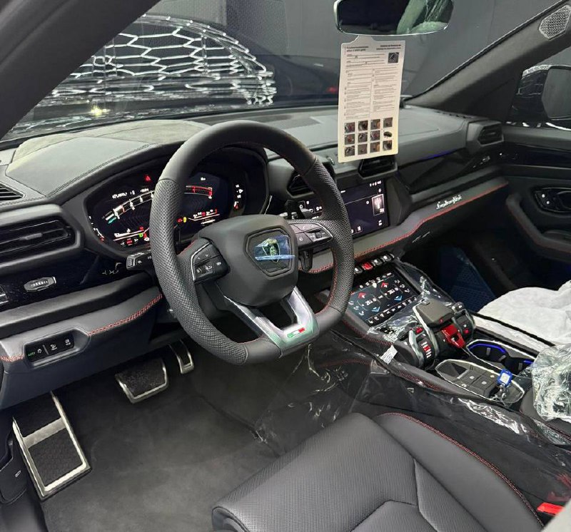 Lamborghini Urus SEid-3586