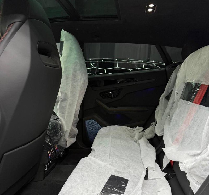 Lamborghini Urus SEid-3586