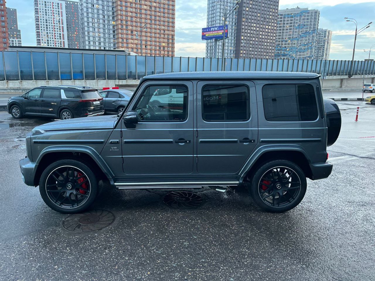 Mercedes-Benz G-Class 63 AMGid-4102