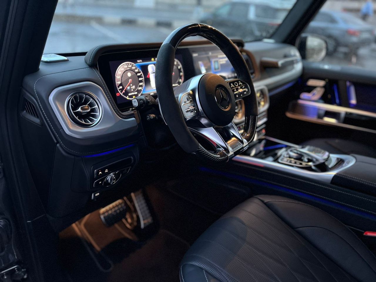 Mercedes-Benz G-Class 63 AMGid-4102