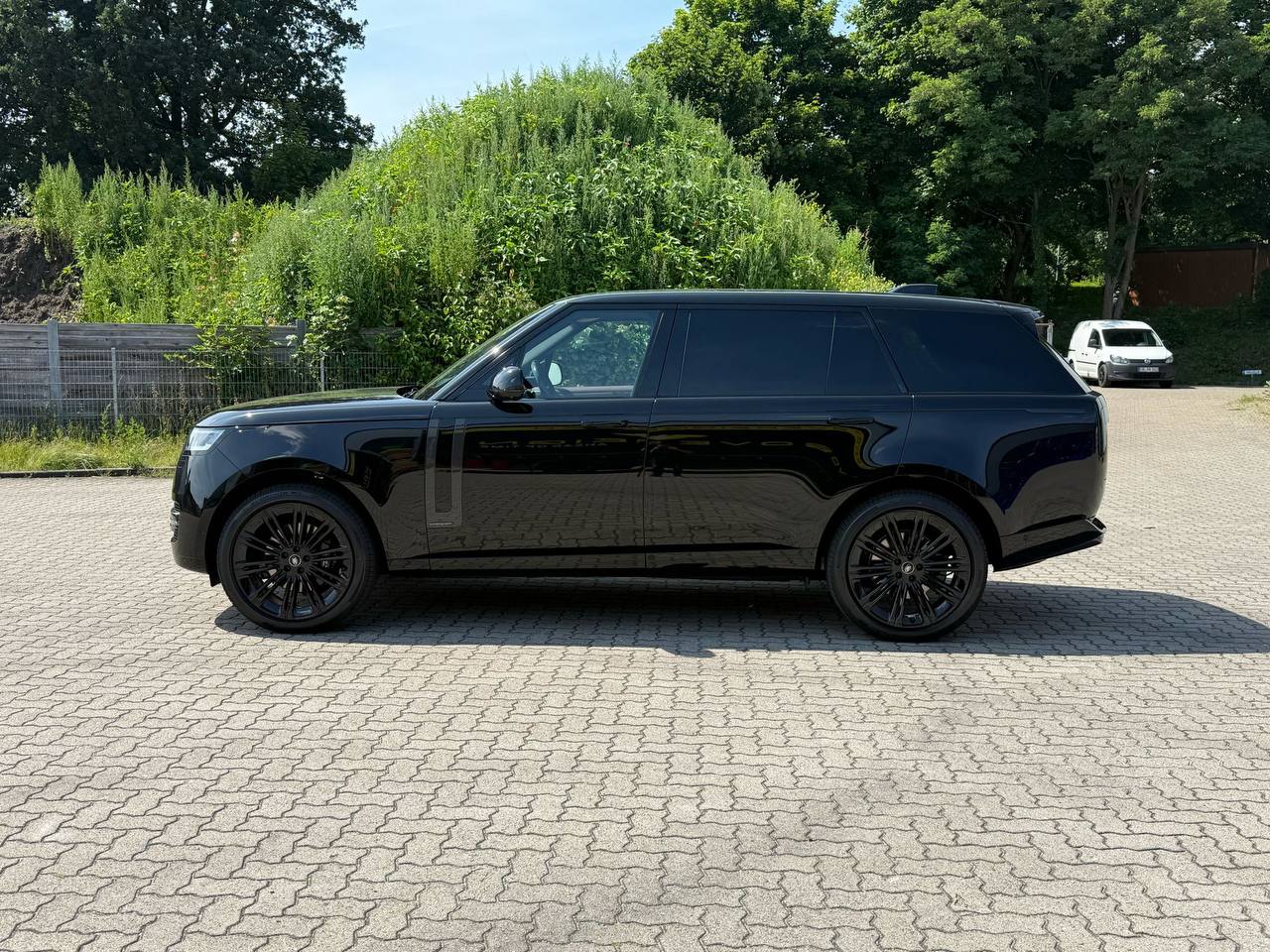 Land Rover Range Rover Autobiography LWBid-4108