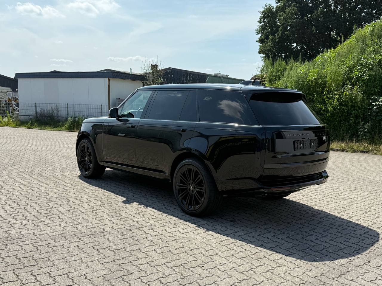 Land Rover Range Rover Autobiography LWBid-4108