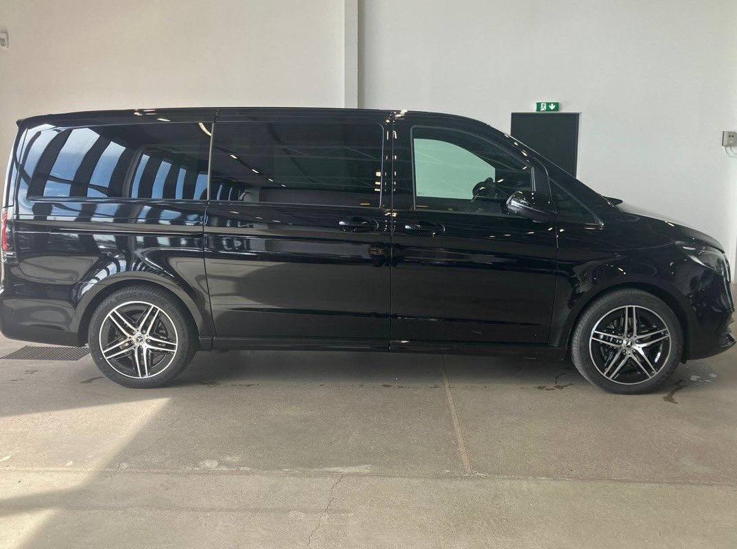 Mercedes-Benz V-Class V300did-4473