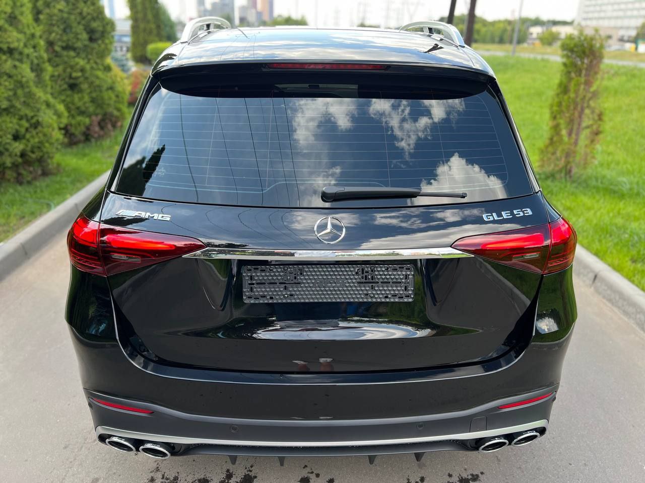 Mercedes-Benz GLE-Class 53 AMGid-4475