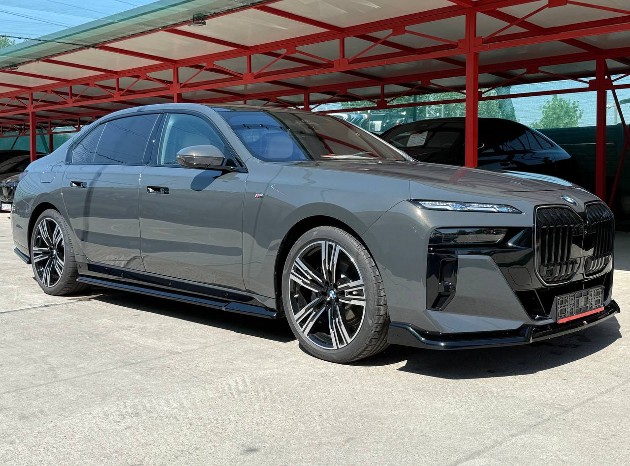 BMW 7 series 740d xDrive Msportid-4479