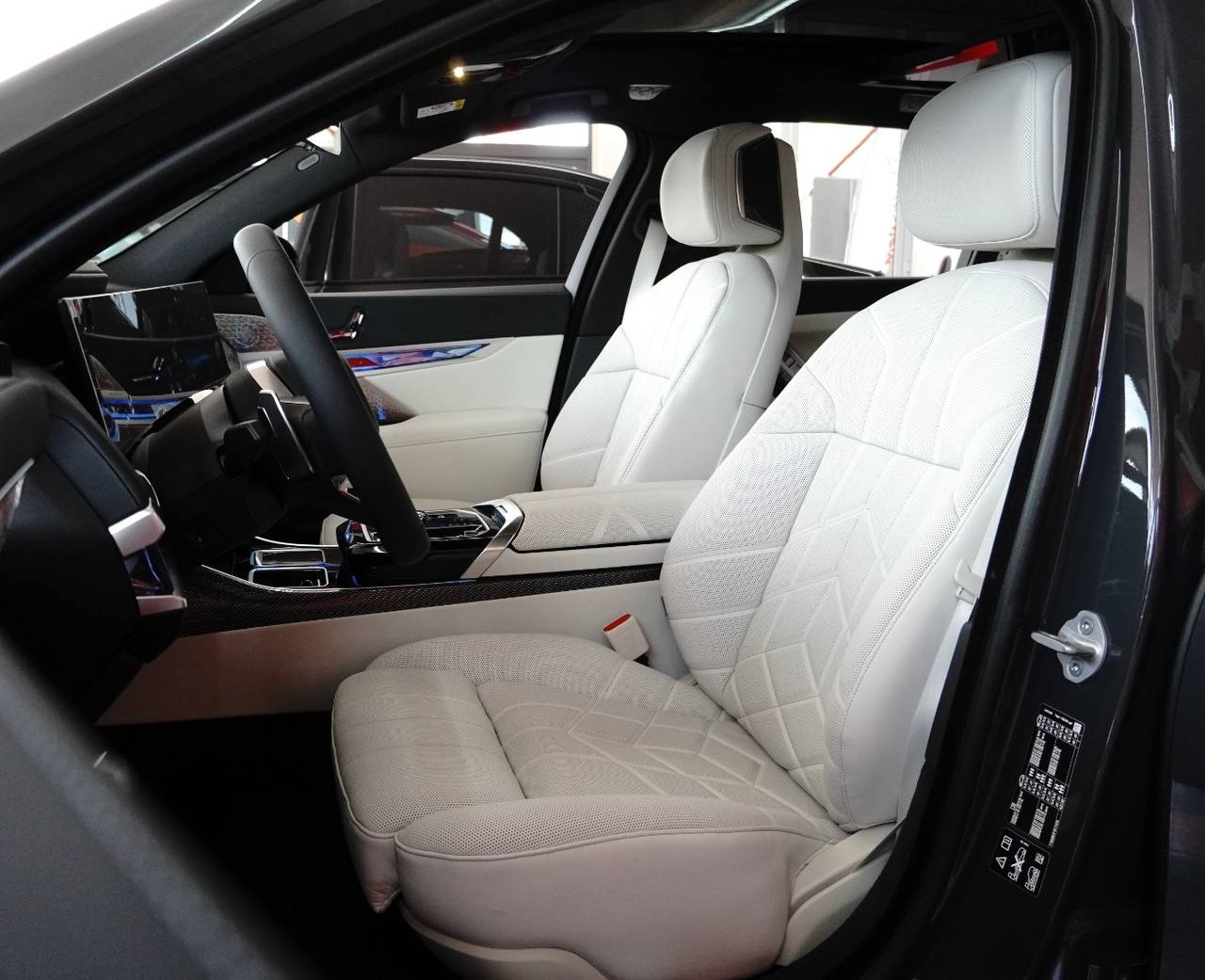 BMW 7 series 740d xDrive Msportid-4479