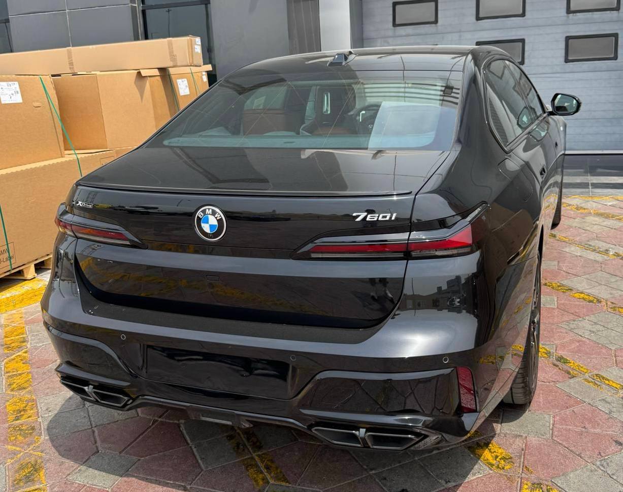 BMW 7 series M 760i xDriveid-4780
