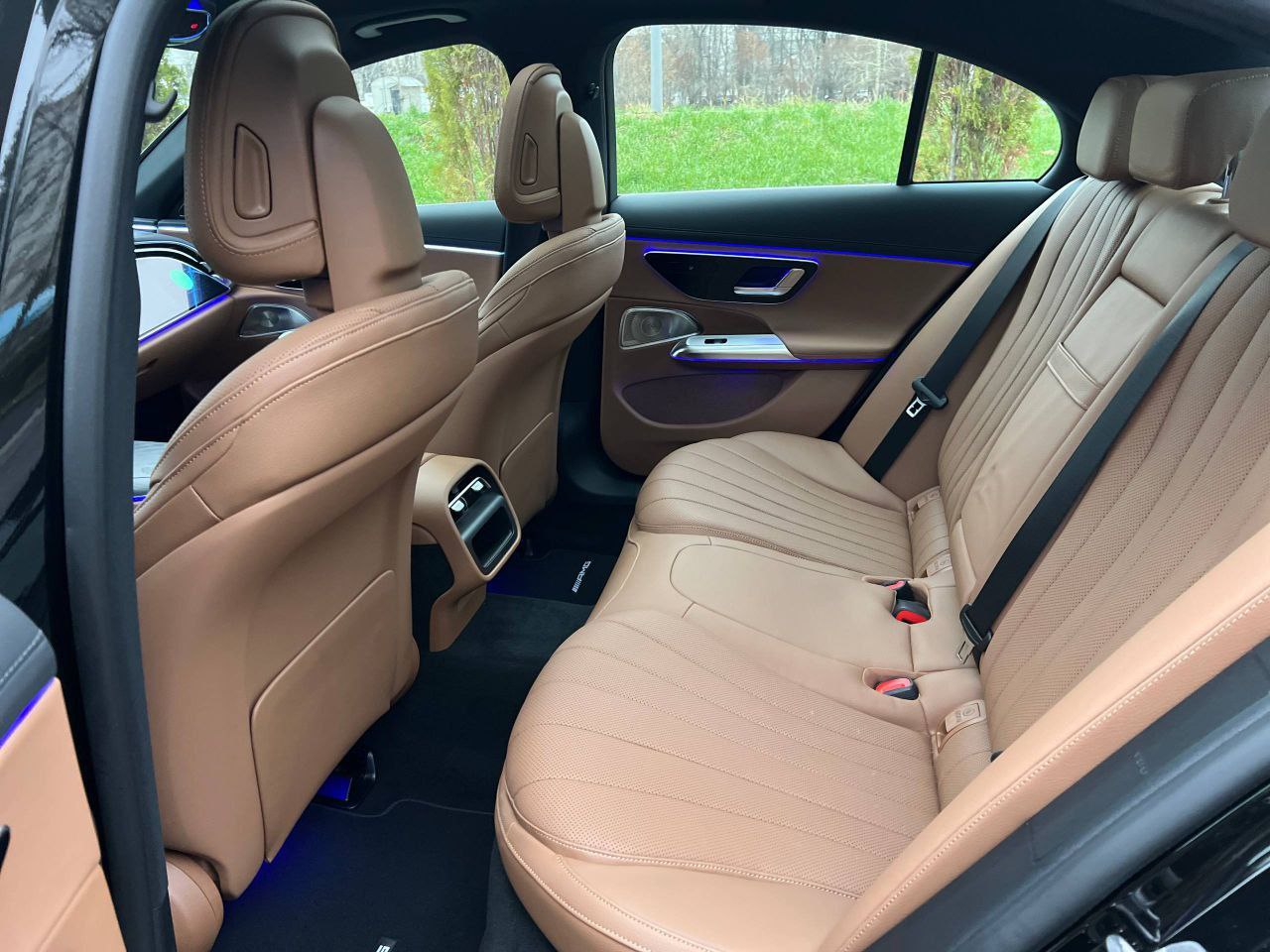 Mercedes-Benz E-Class 300id-5748