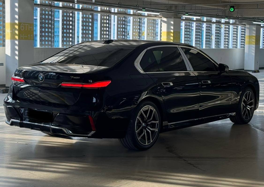 BMW 7 series 740i xDrive Msportid-5752