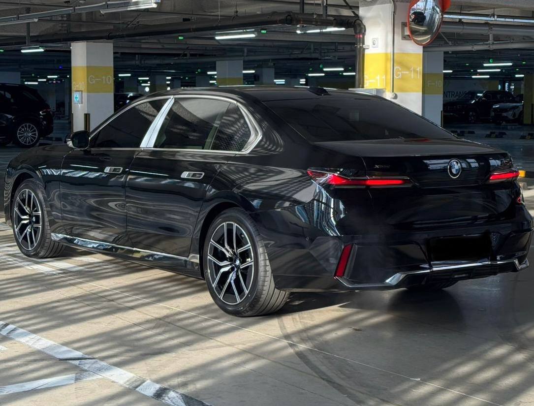 BMW 7 series 740i xDrive Msportid-5752