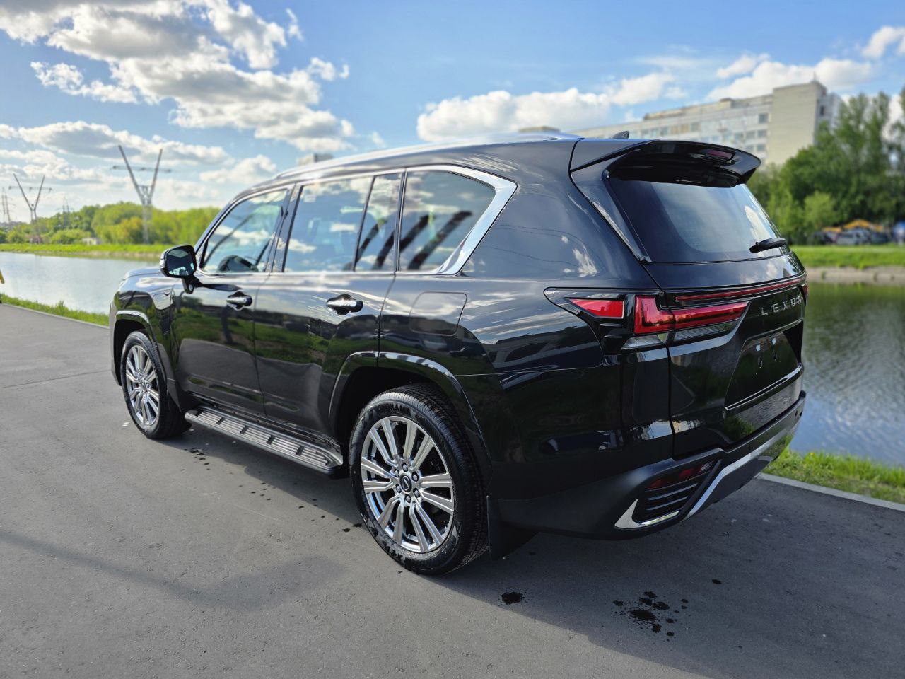 Lexus LX 600 Vipid-3601