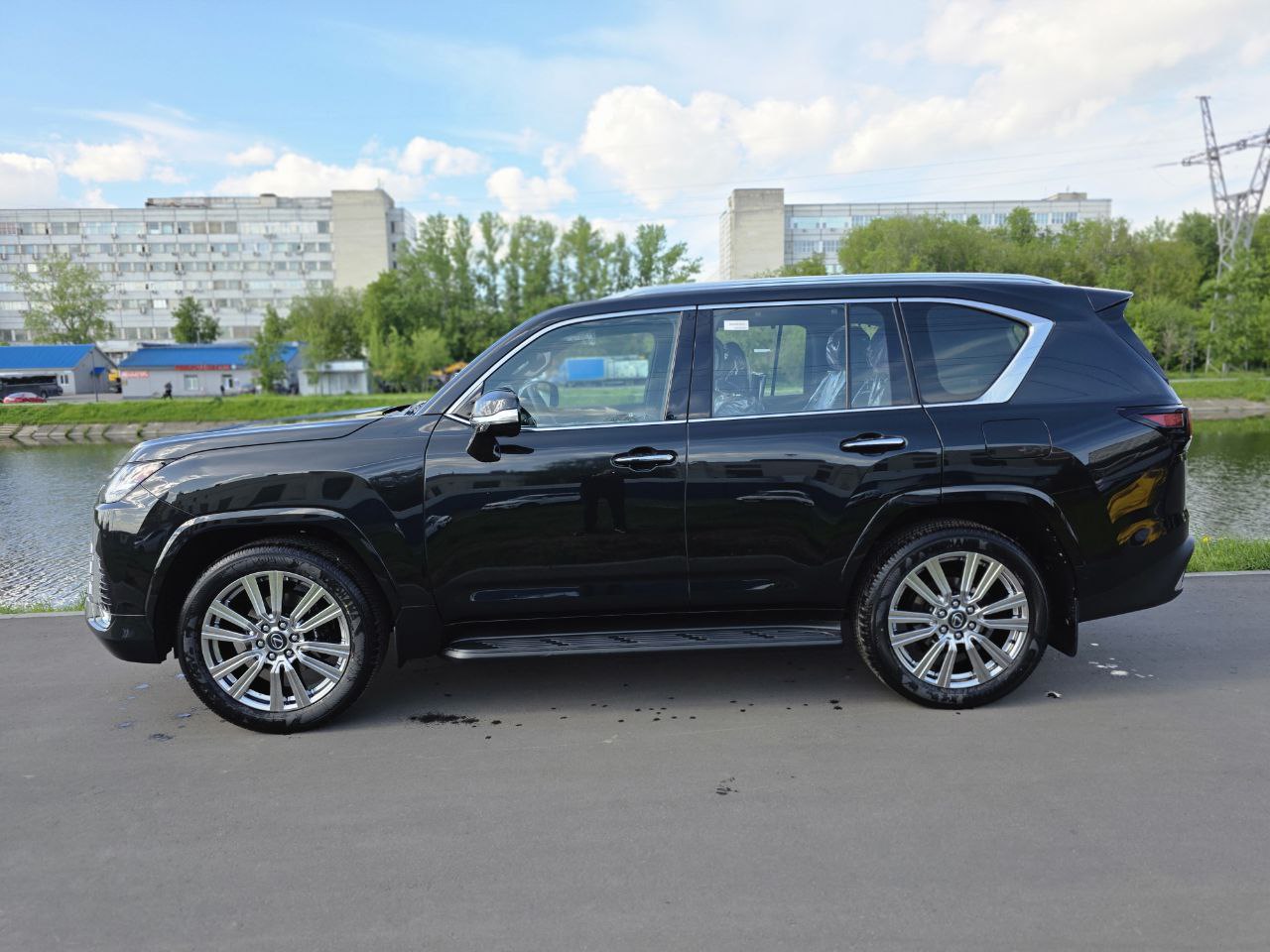 Lexus LX 600 Vipid-3601