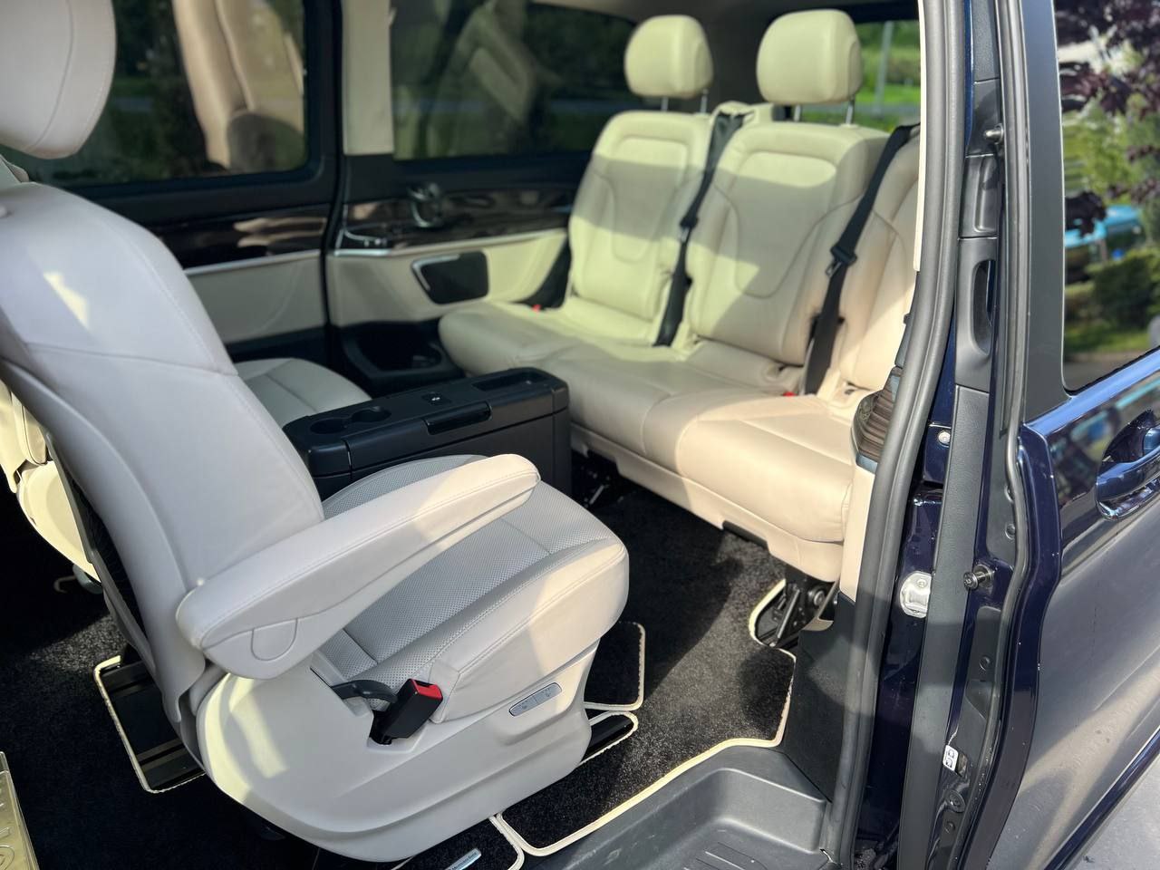 Mercedes-Benz V-Class 250d Long 4maticid-3602