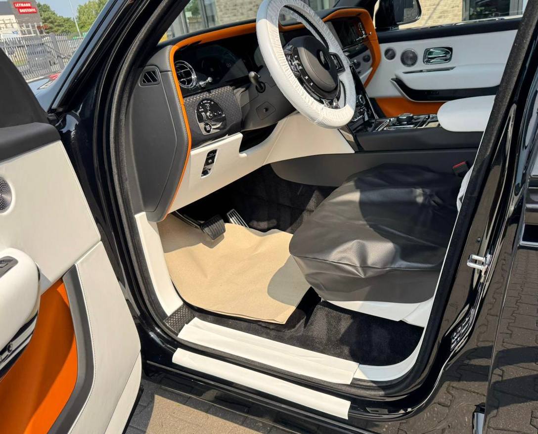 Rolls Royce Cullinan Black Badgeid-4112