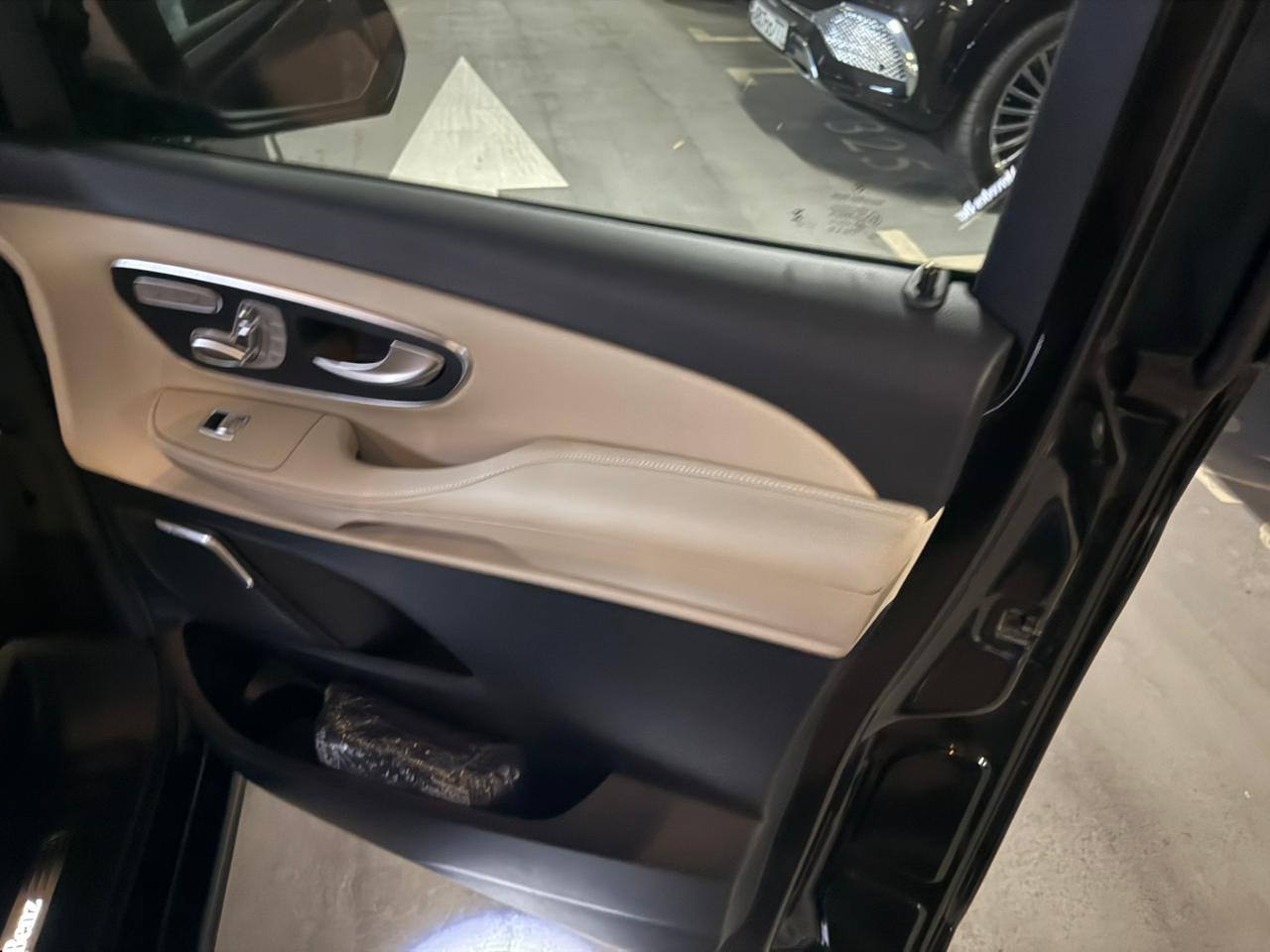 Mercedes-Benz V-Class 300did-4121