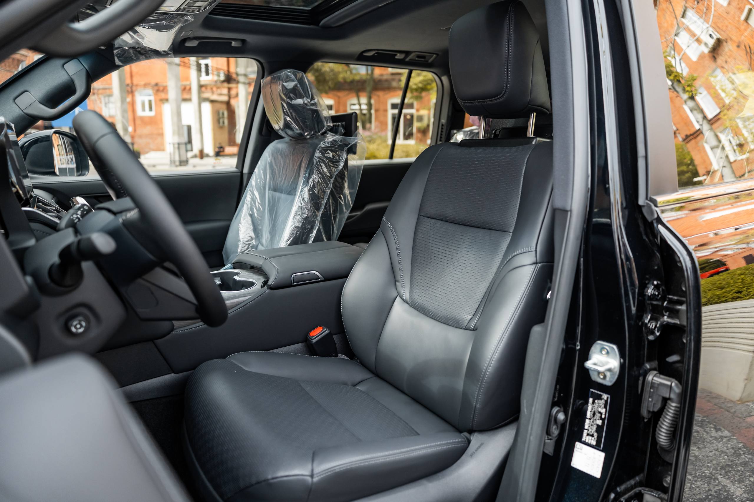 Toyota Land Cruiser 300id-4799